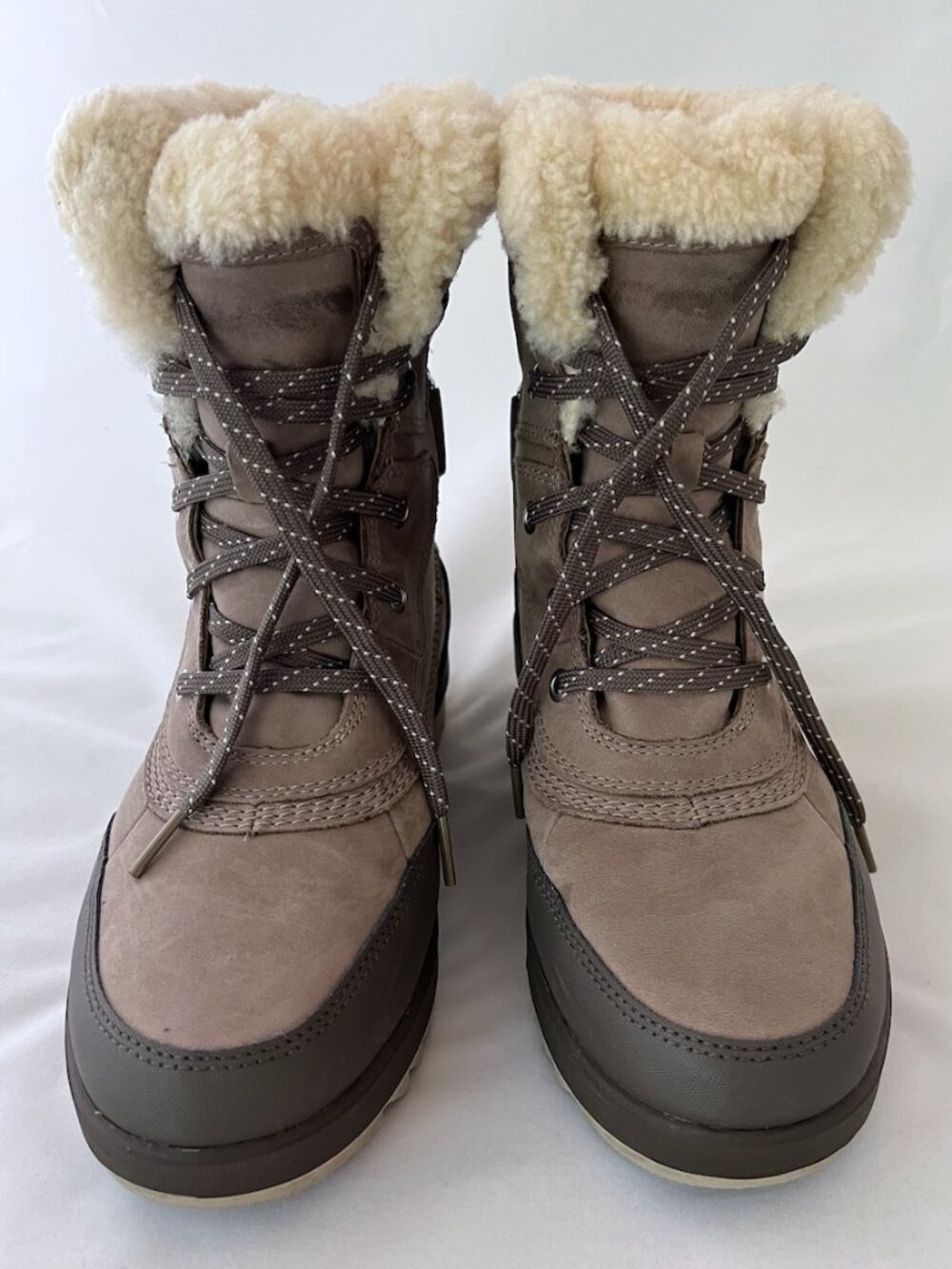 Sorel Tivoli IV Parc Waterproof Insulated Winter Boots Taupe Women’s 9